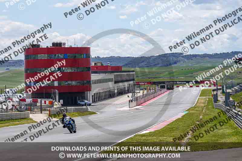 cadwell no limits trackday;cadwell park;cadwell park photographs;cadwell trackday photographs;enduro digital images;event digital images;eventdigitalimages;navarra;no limits trackdays;peter wileman photography;racing digital images;trackday digital images;trackday photos